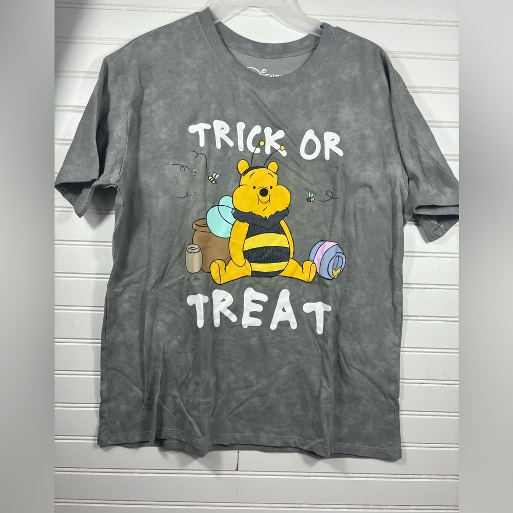 Disney’s Winnie the Pooh in Bee costume Tee Trick or Treat Halloween M 8 10 NWOT
